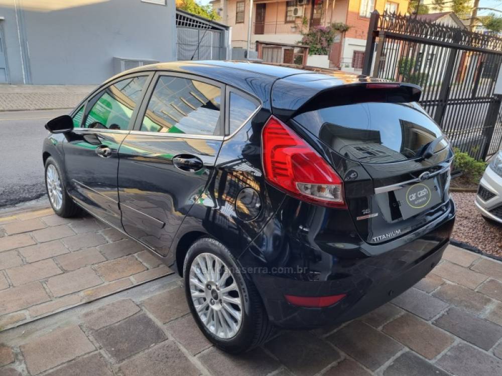 FORD - FIESTA - 2016/2016 - Preta - R$ 55.900,00