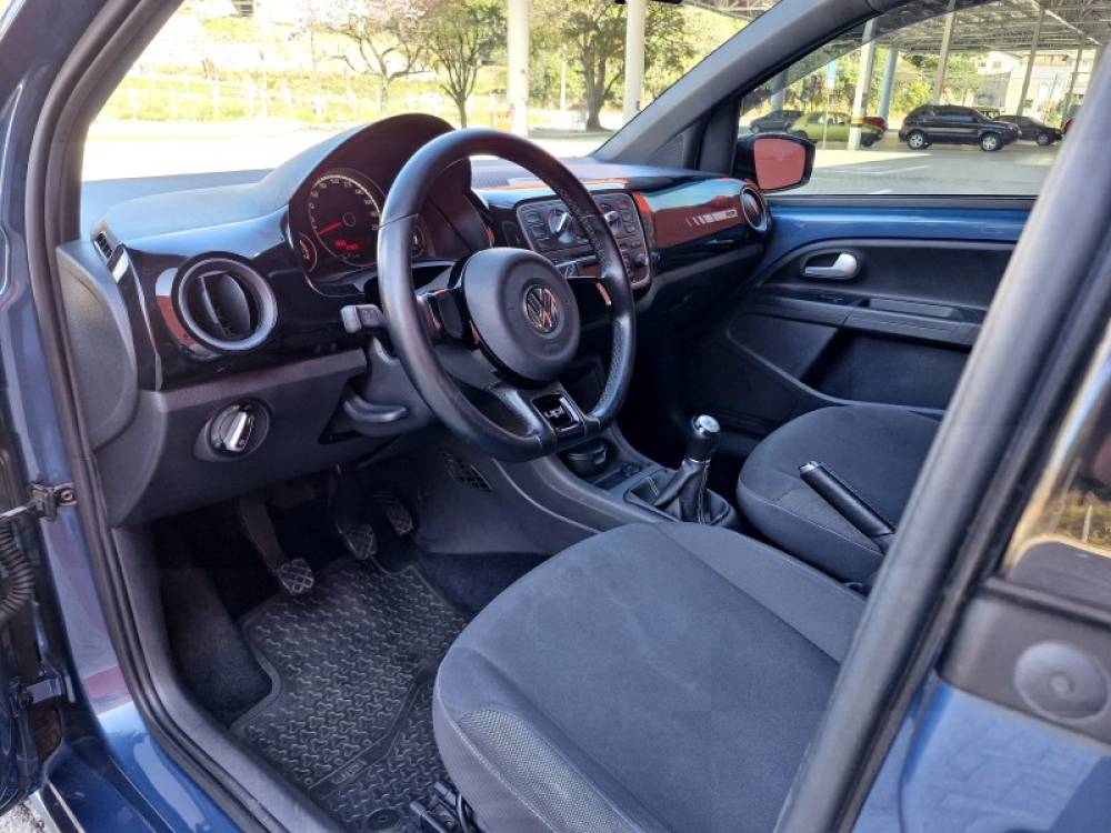 VOLKSWAGEN - UP - 2017/2017 - Azul - R$ 44.900,00