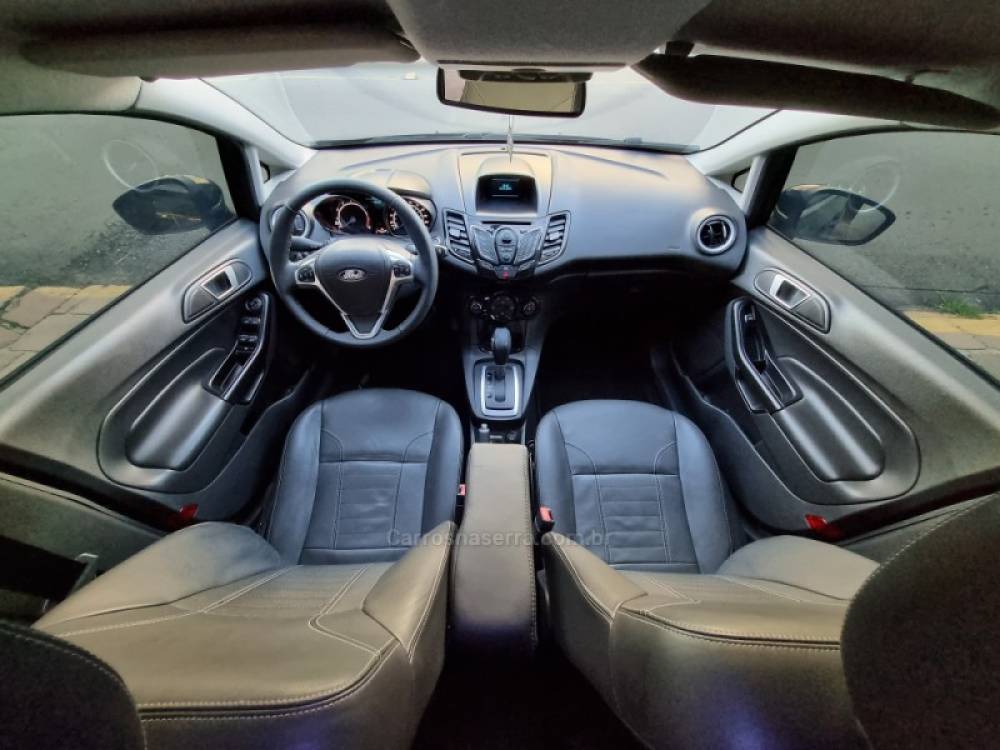 FORD - FIESTA - 2016/2016 - Preta - R$ 55.900,00